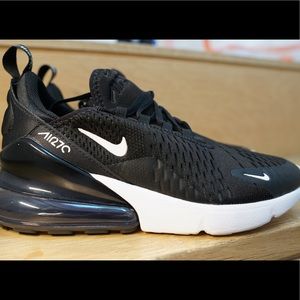 Nike AirMax 270